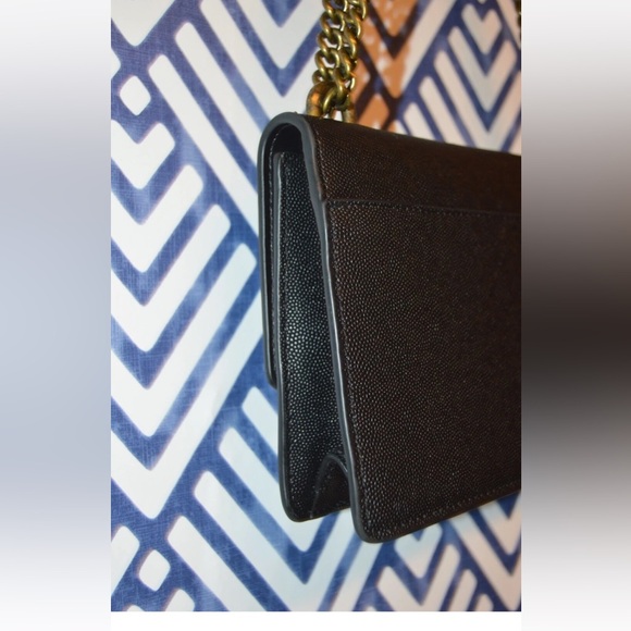 Kurt Geiger Small Black Leather Shoreditch Chain Convertible Crossbody Bag - Picture 5 of 7